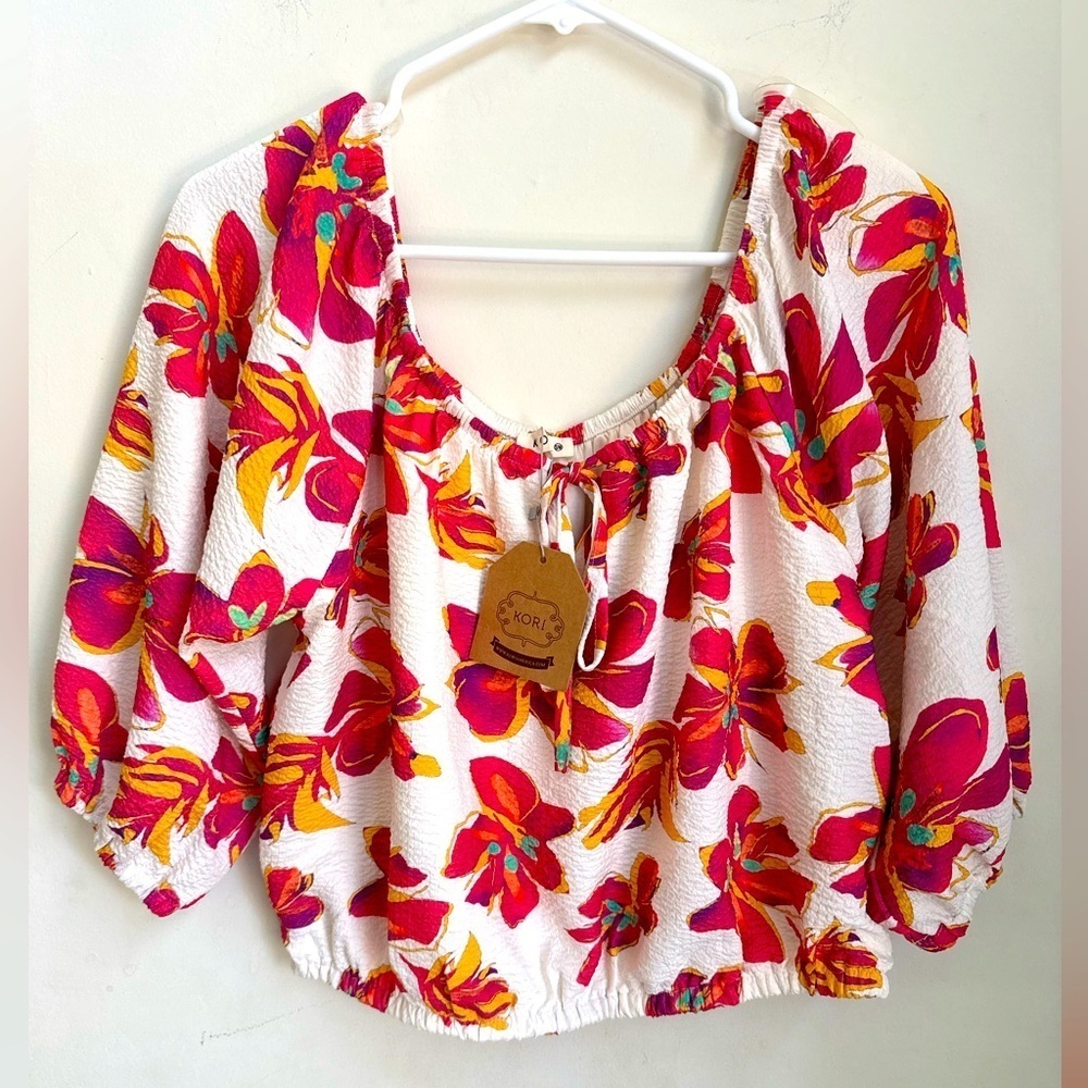 Kori America Floral Short puffy Sleeve Blouse size S